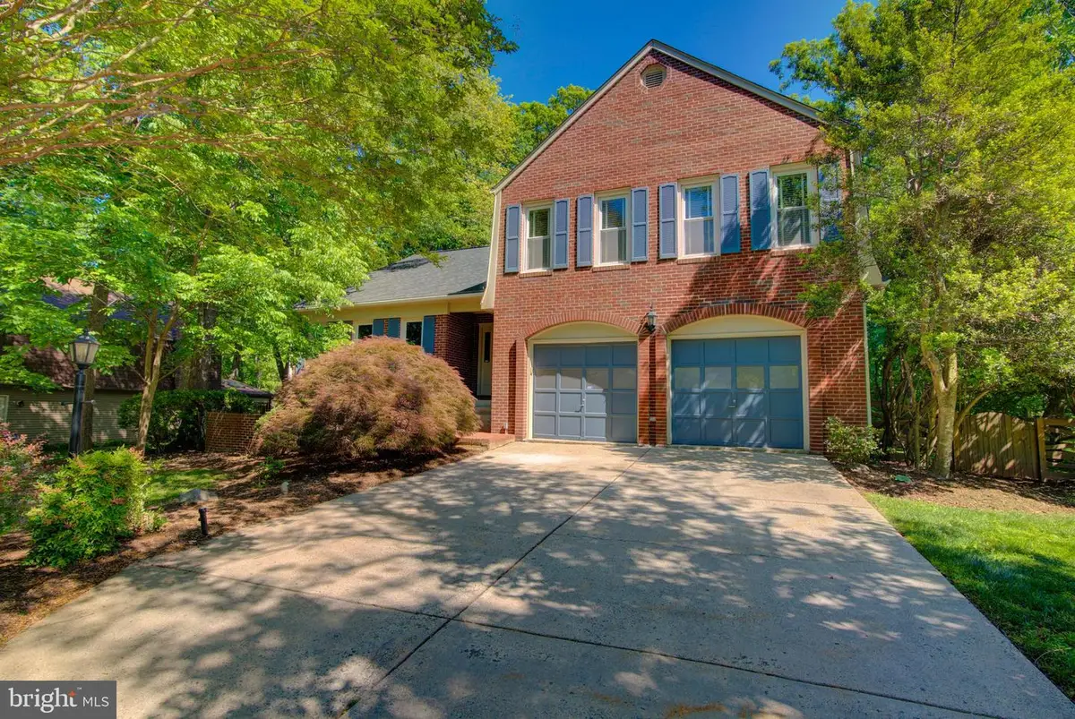 44 Carrollton Rd, Sterling, VA 20165 - #1