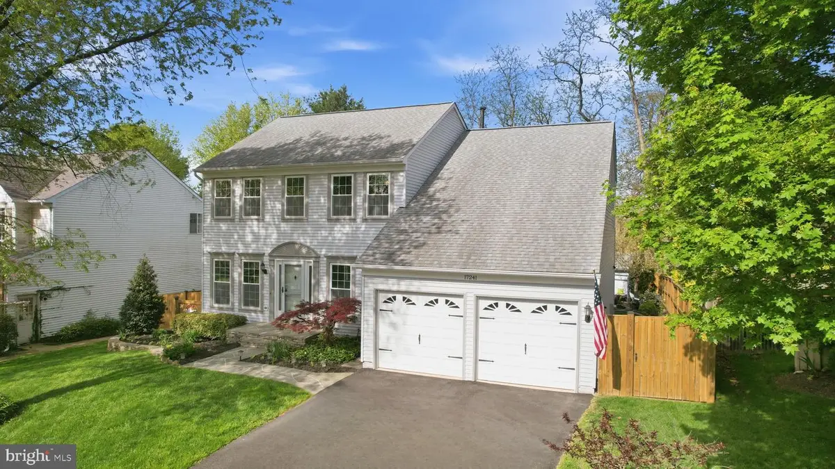 17241 Pickwick Dr, Purcellville, VA 20132 - #1