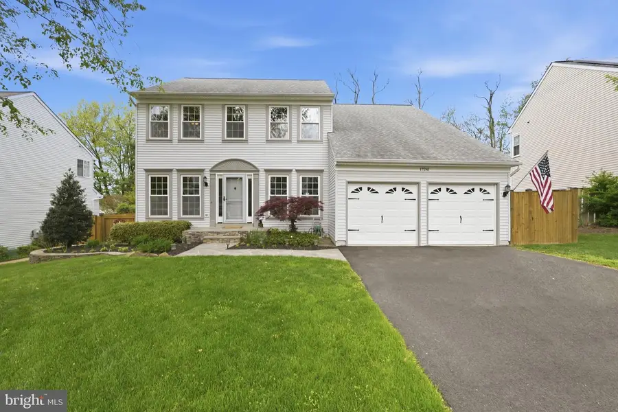 17241 Pickwick Dr, Purcellville, VA 20132 - #2