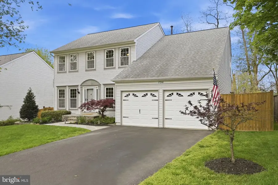 17241 Pickwick Dr, Purcellville, VA 20132 - #3