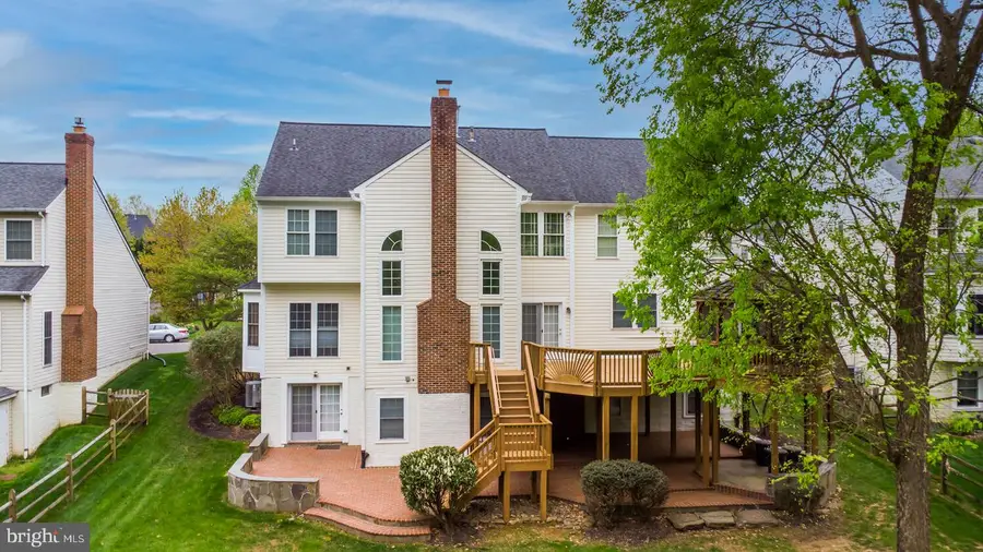 47265 Middle Bluff Pl, Sterling, VA 20165 - #3