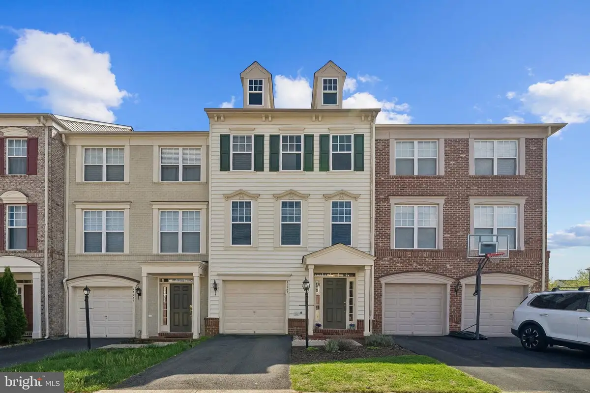 43255 Sunderleigh Sq, Broadlands, VA 20148 - #1