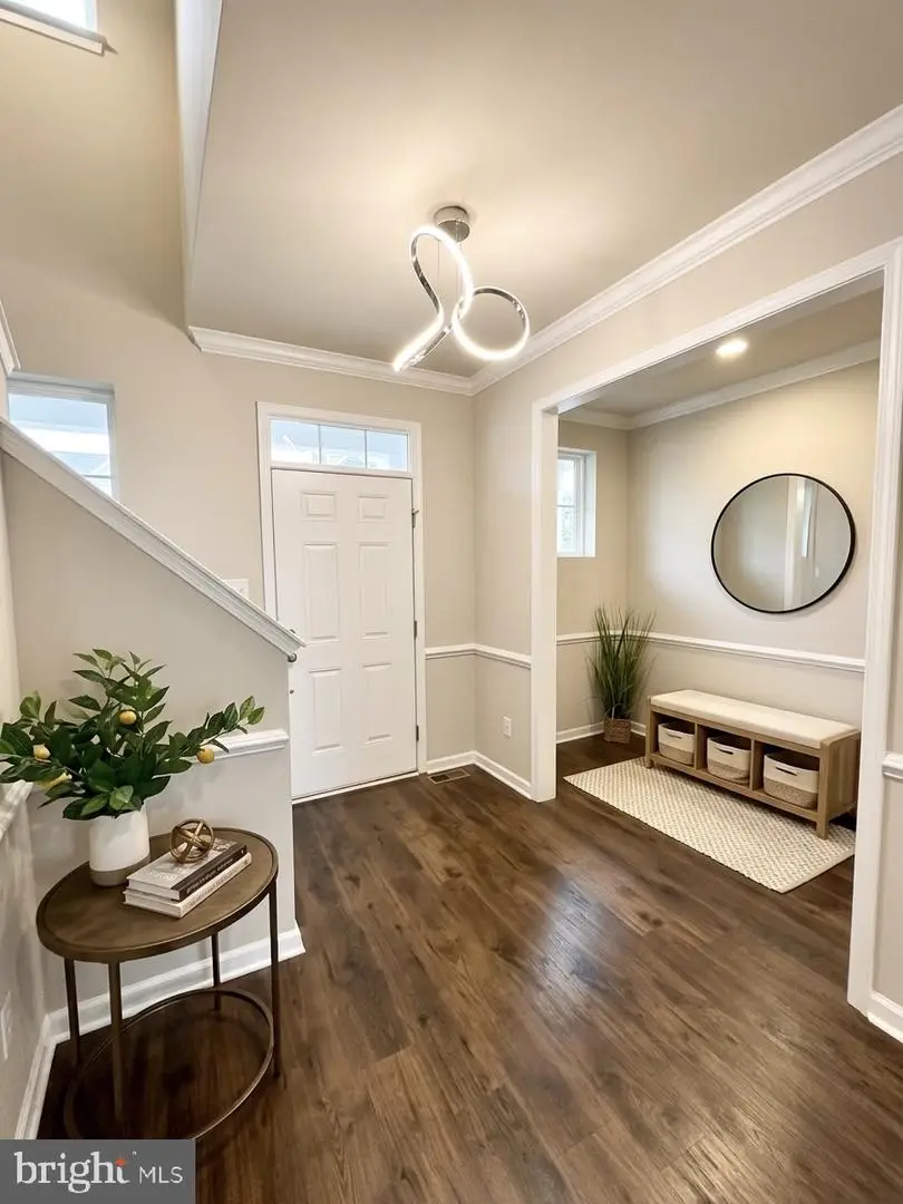 813 Mildenhall Ct, Purcellville, VA 20132 - #2