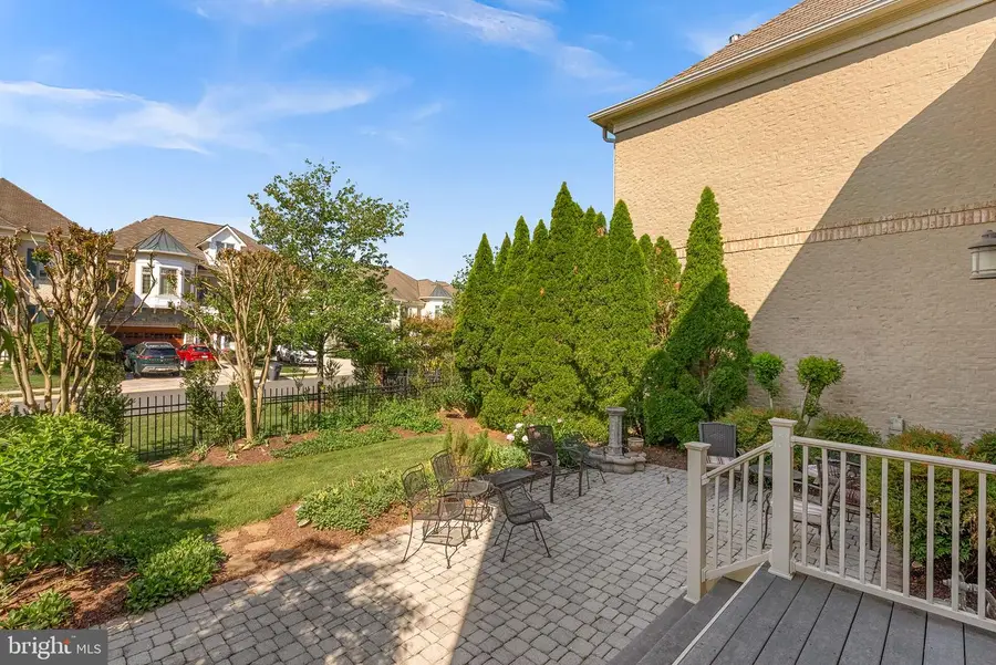 18349 Fairway Oaks Sq, Leesburg, VA 20176 - #3