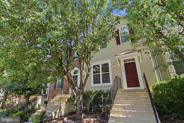 45618 Grand Central Sq, STERLING, VA 20166