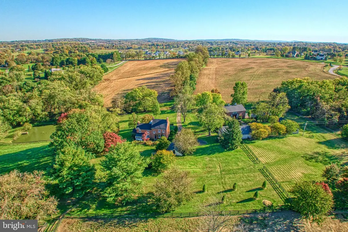 38678 Piggott Bottom Rd, Hamilton, VA 20158 - #1