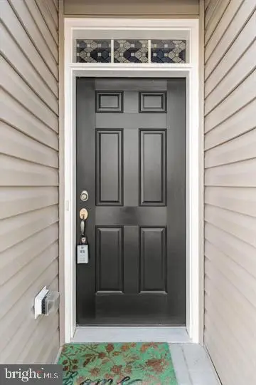 602 Savile Row Ter, Purcellville, VA 20132 - #3