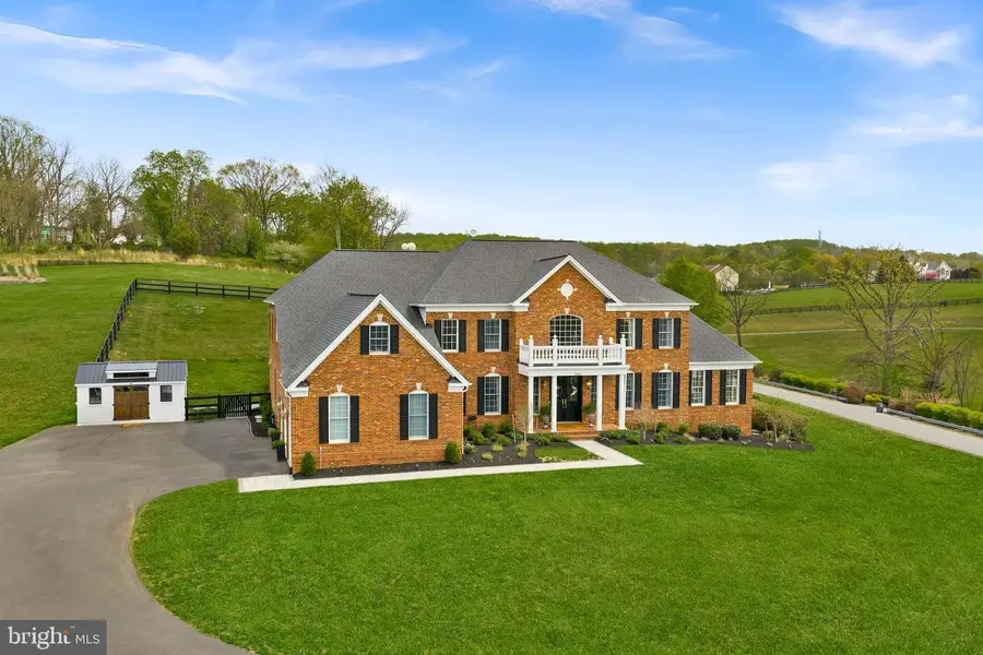 15064 Barlow Dr, Waterford, VA 20197 - #2