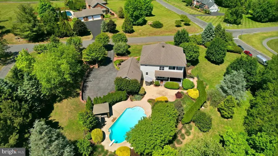 35191 Dornoch Ct, Round Hill, VA 20141 - #3