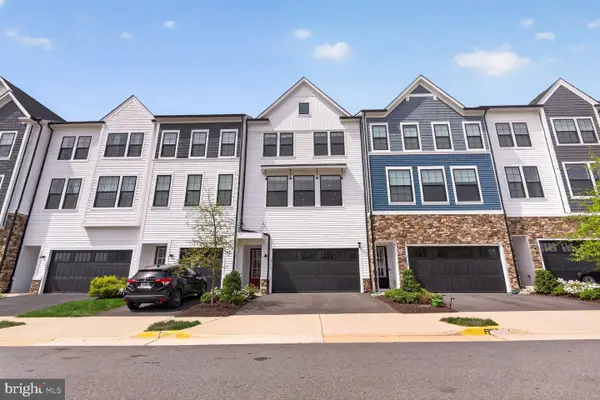 25469 Nichols Orchard Ter, CHANTILLY, VA 20152