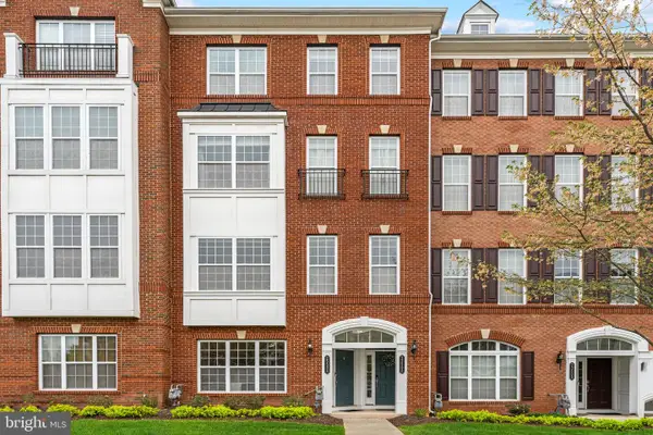 23504 Belvoir Woods Ter, ASHBURN, VA 20148