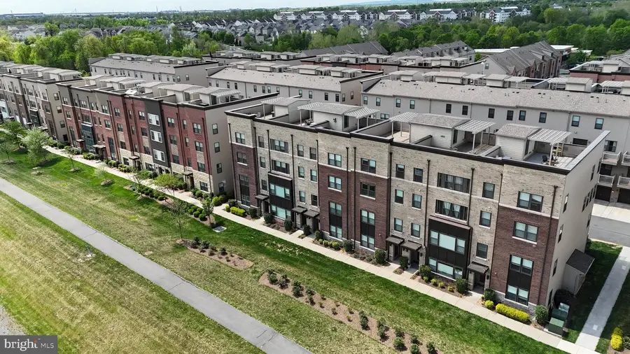 44824 Tiverton Sq, Ashburn, VA 20147 - #3