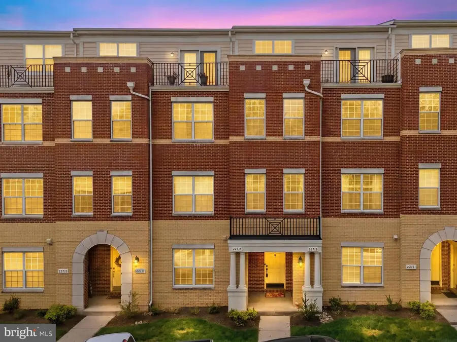 22715 Settlers Trail Ter, Brambleton, VA 20148 - #2