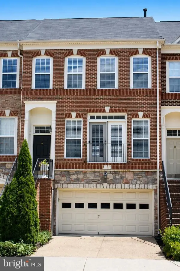 21932 Windy Oaks Sq, BROADLANDS, VA 20148