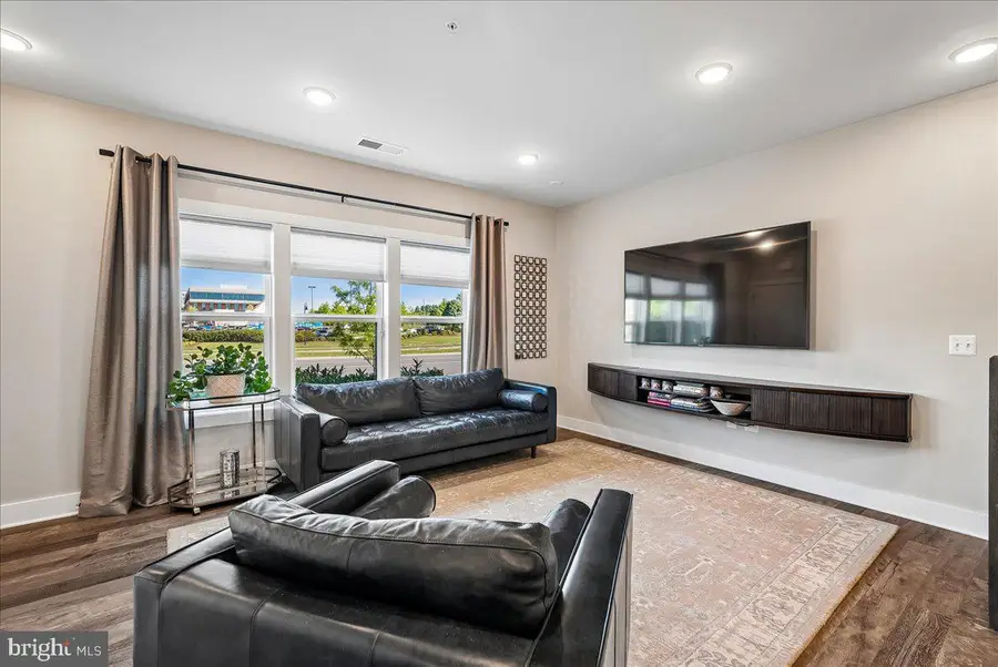 44784 Tiverton Sq, Ashburn, VA 20147 - #3