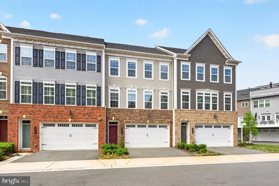 42706 Burbank Ter, Sterling, VA 20166 - #3