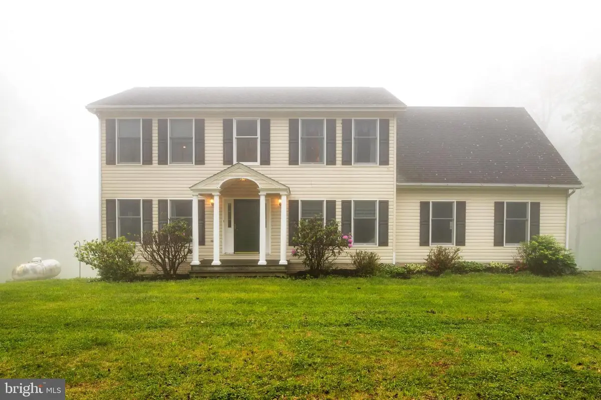 20711 Blueridge Mountain Rd, Paris, VA 20130 - #1