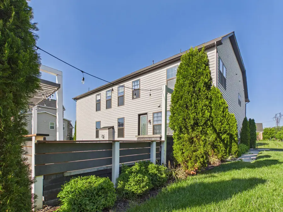 42106 Barrymoore Pl, Chantilly, VA 20152 - #3