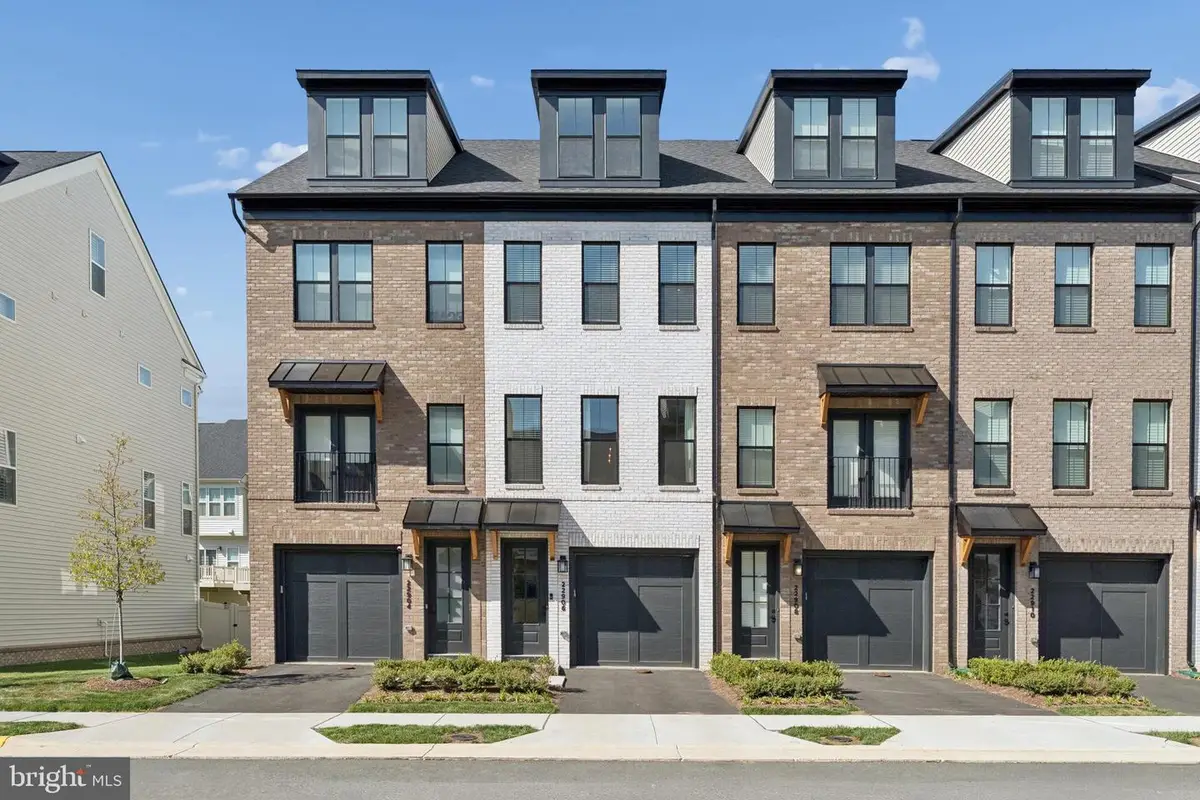 22906 Tawny Pine, Ashburn, VA 20148 - #1