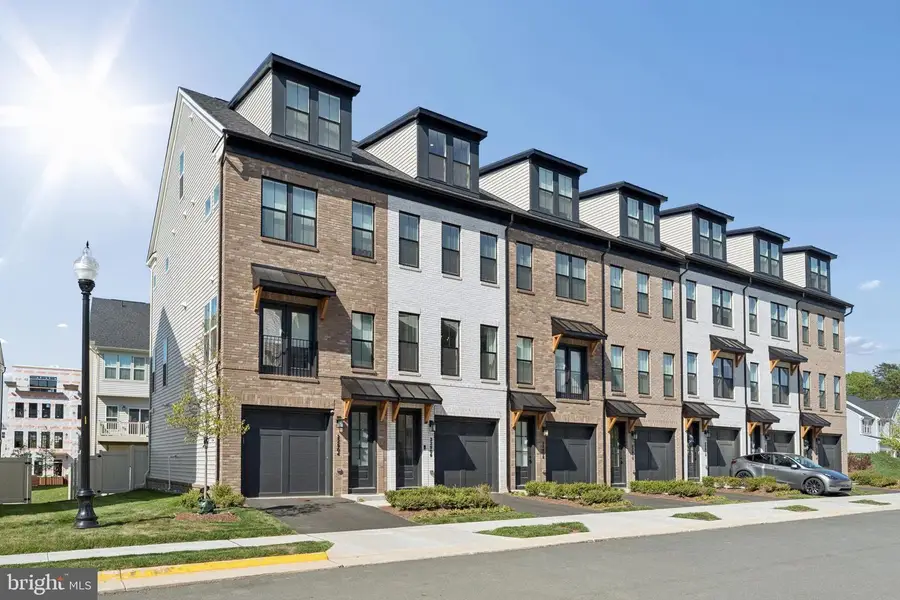 22906 Tawny Pine, Ashburn, VA 20148 - #2