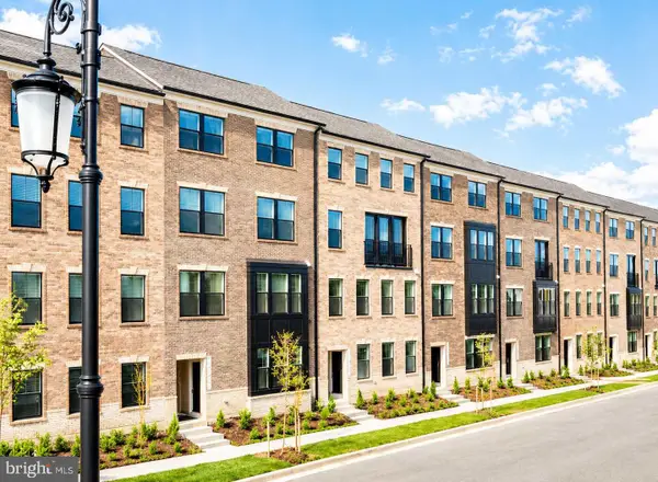 42661 Darala Dr, ASHBURN, VA 20147