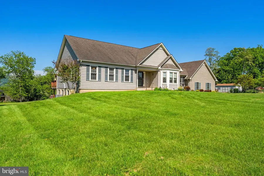35130 Paxson Rd, Round Hill, VA 20141 - #2