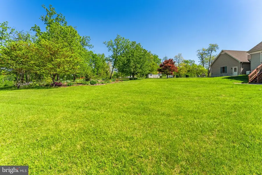 35130 Paxson Rd, Round Hill, VA 20141 - #3