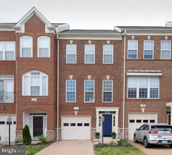 21933 Halburton Ter, BROADLANDS, VA 20148