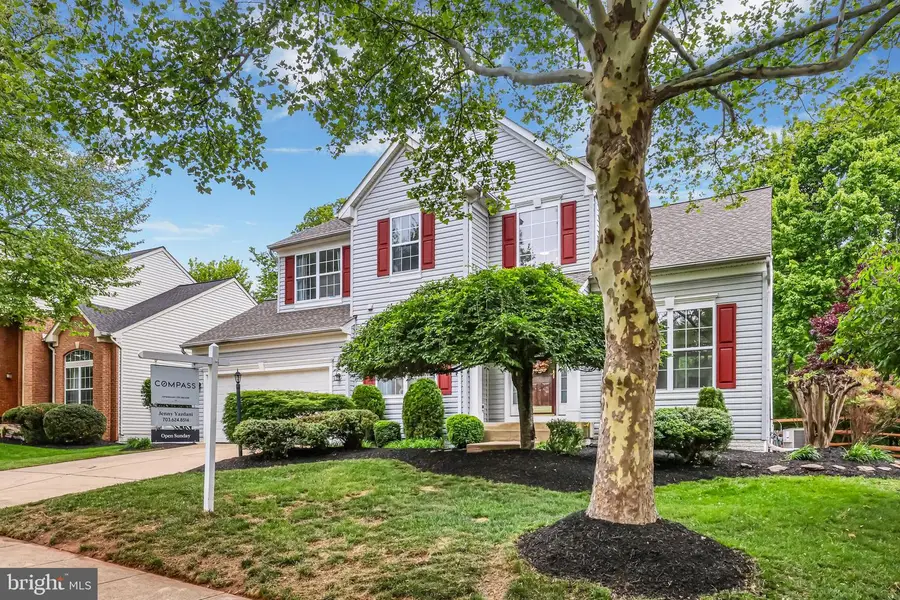 44326 Misty Creek Pl, Ashburn, VA 20147 - #2