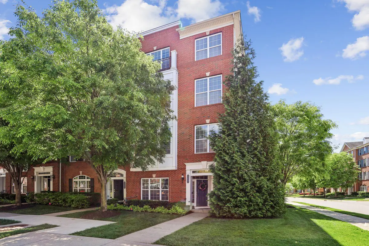 43087 Thoroughfare Gap Ter, Ashburn, VA 20148 - #1