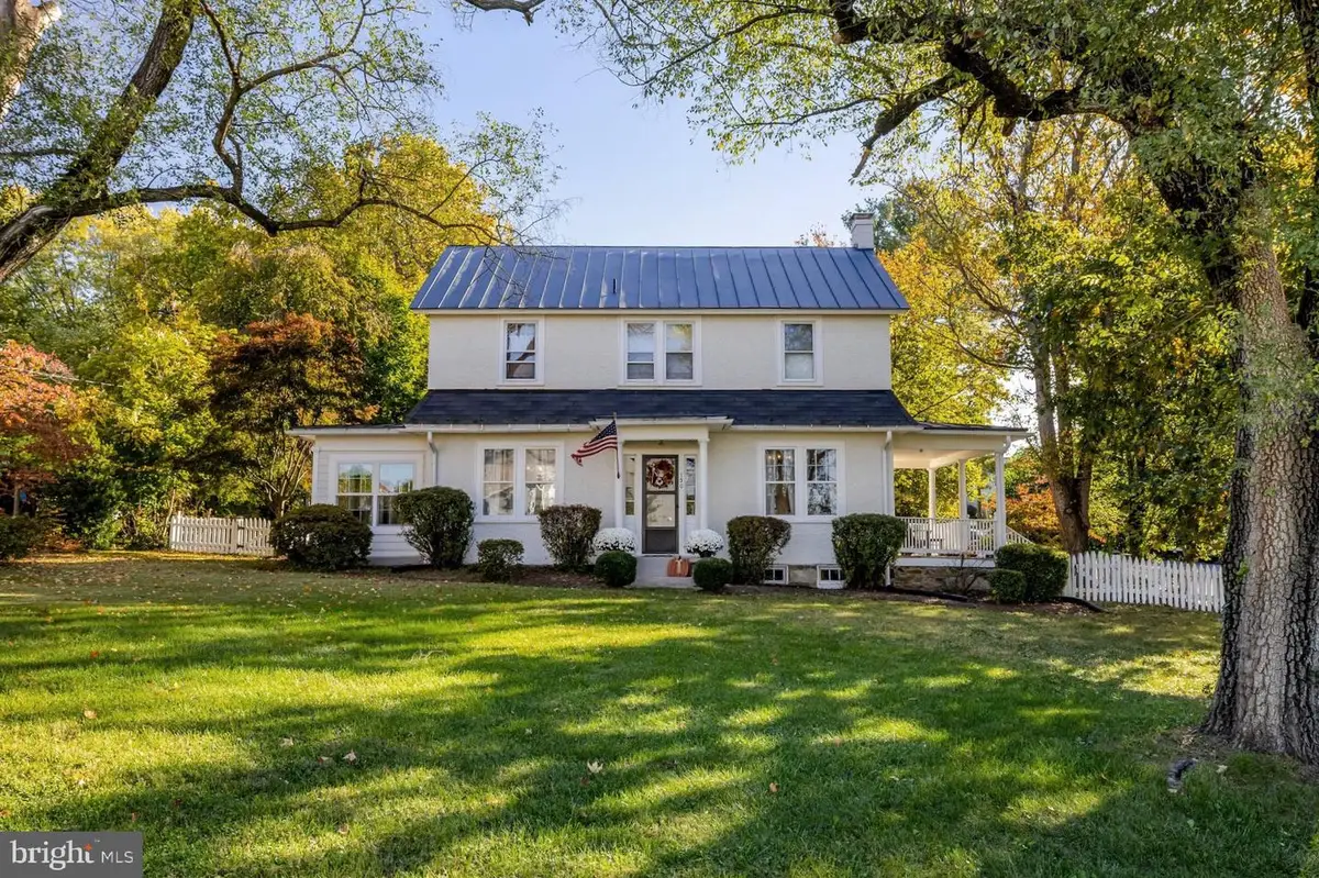 150 S 32nd St, Purcellville, VA 20132 - #1