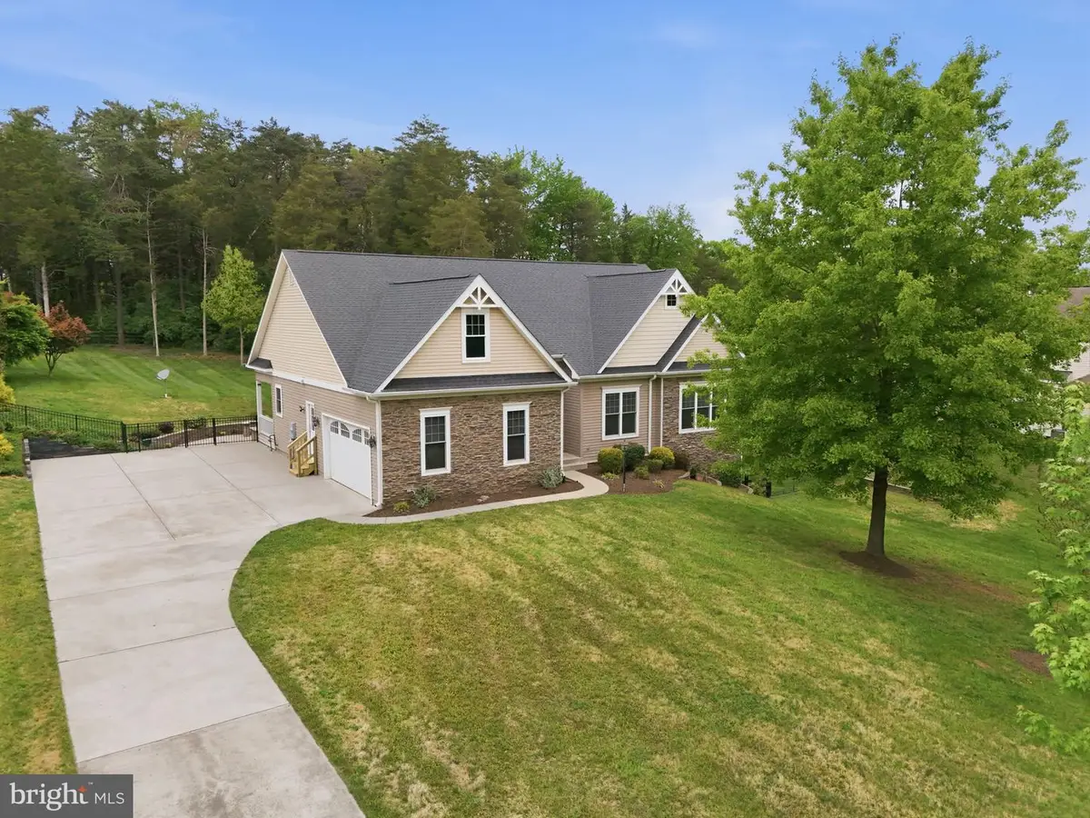 42240 Hiddenwood Ln, Aldie, VA 20105 - #1