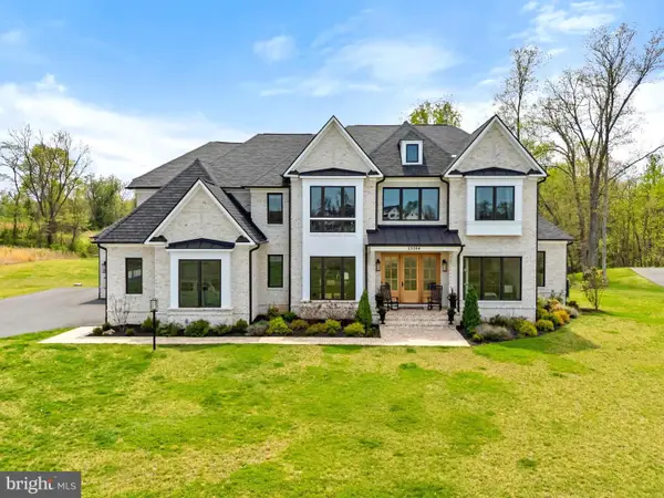 23084 Affirmed Park Ct, MIDDLEBURG, VA 20117
