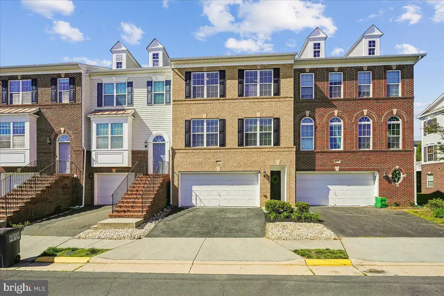 25073 Prairie Fire Sq, Aldie, VA 20105 - #2
