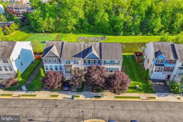 42621 Chisholm Dr, BROADLANDS, VA 20148