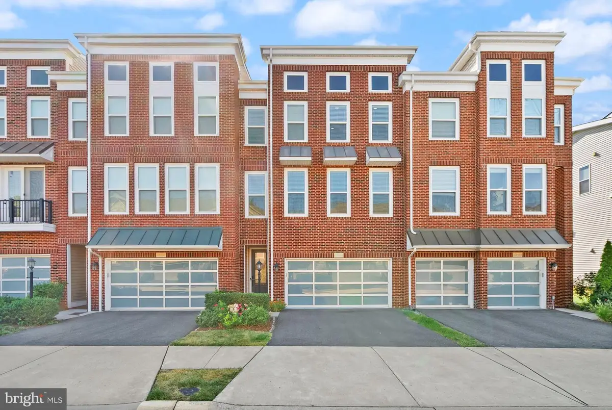 23491 Epperson Sq, Brambleton, VA 20148 - #1