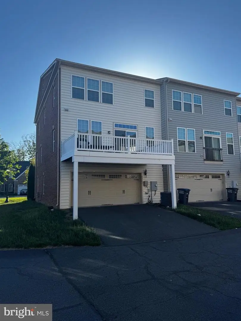 25707 Bishop Grove Ter, Aldie, VA 20105 - #2