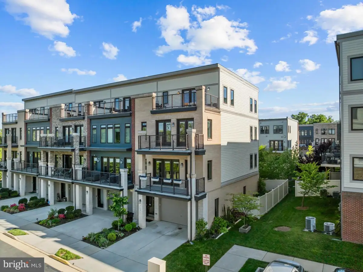 43071 Track Bed Ter, Ashburn, VA 20147 - #1