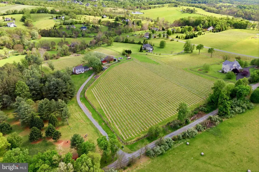 40817 Browns Ln, Waterford, VA 20197 - #2
