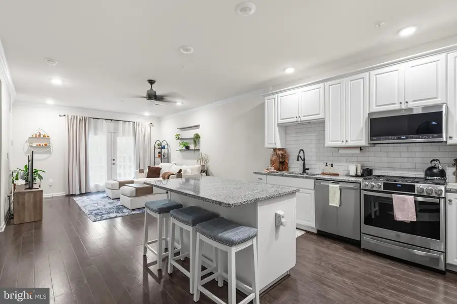 23255 Milltown Knoll Sq #111, Ashburn, VA 20148 - #3