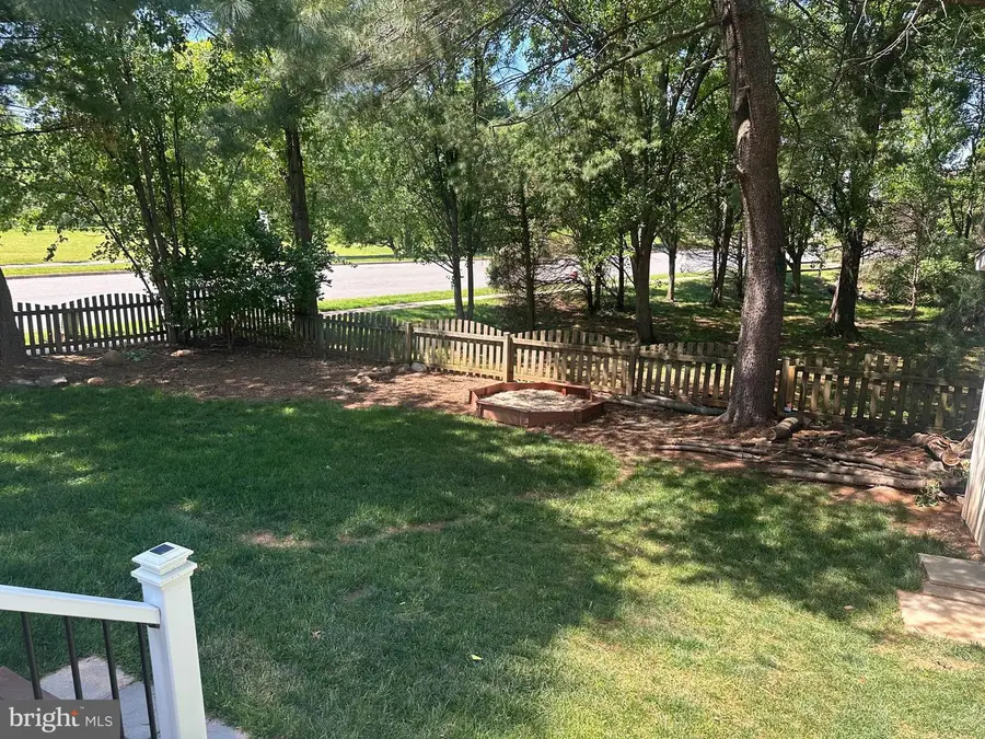 1 Glengyle Ln, Sterling, VA 20165 - #3