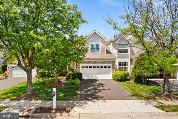 20127 Valhalla Sq, ASHBURN, VA 20147