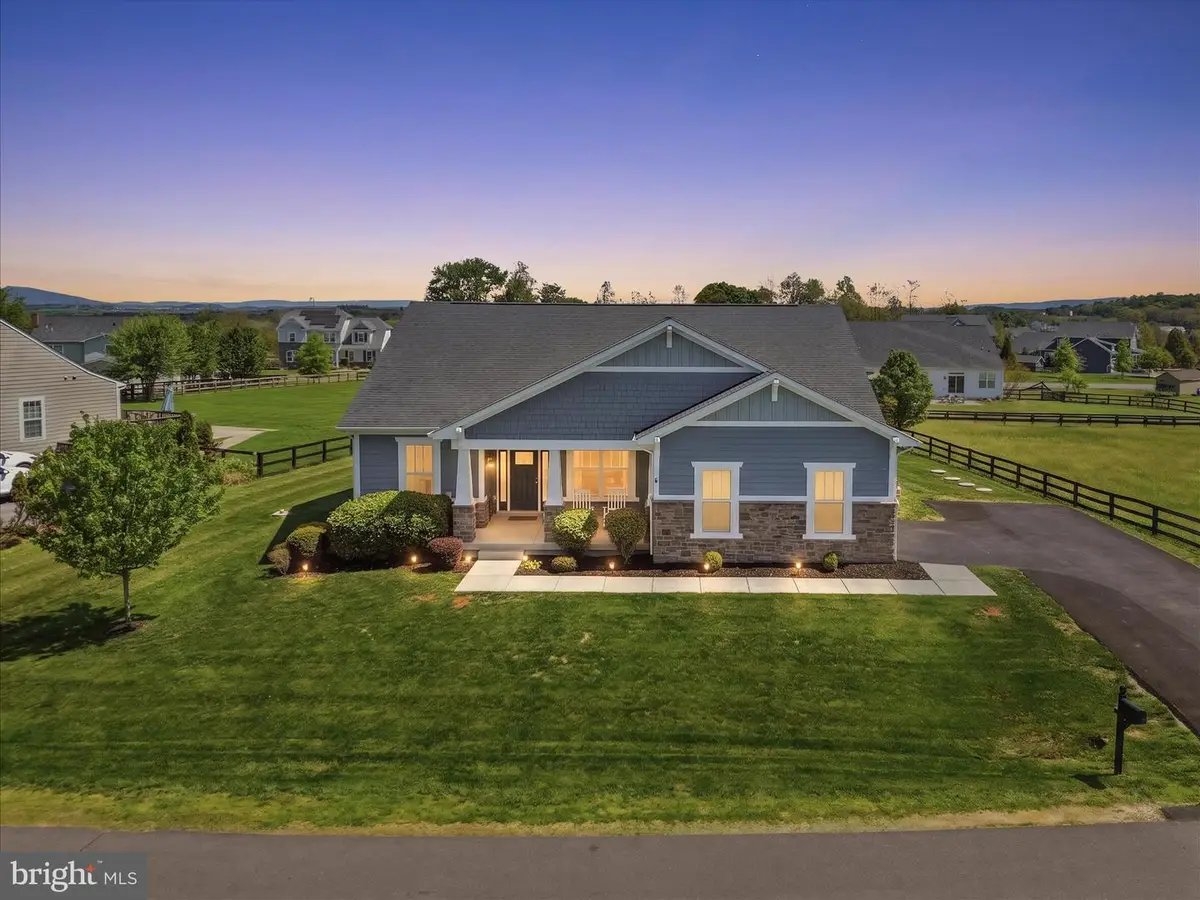 12104 Sunflower Field Pl, Lovettsville, VA 20180 - #1