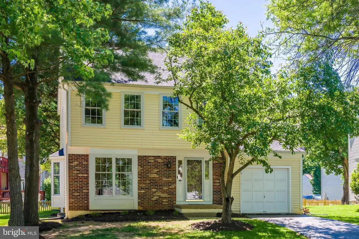 24 Newland Ct, Sterling, VA 20165 - #1