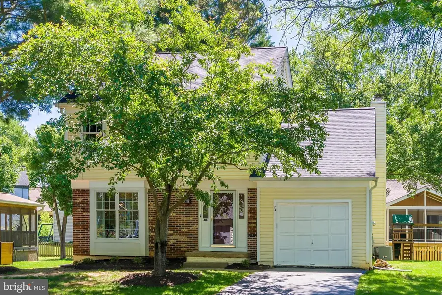 24 Newland Ct, Sterling, VA 20165 - #2