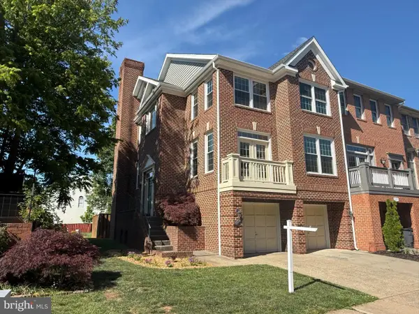 46681 Lynnhaven Sq, STERLING, VA 20165