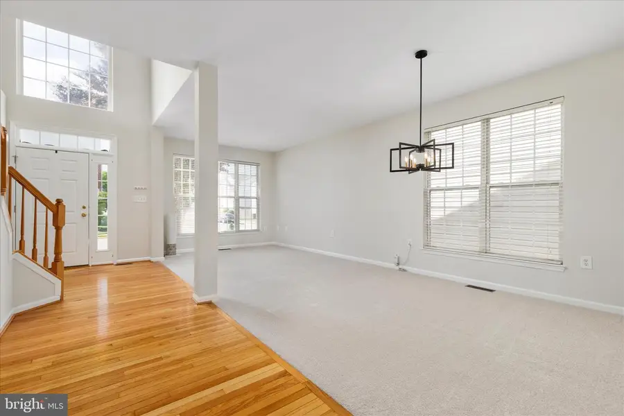 321 Whipp Dr Se, Leesburg, VA 20175 - #2