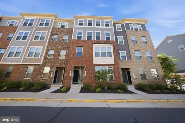 24728 Malibu Ter, STERLING, VA 20166