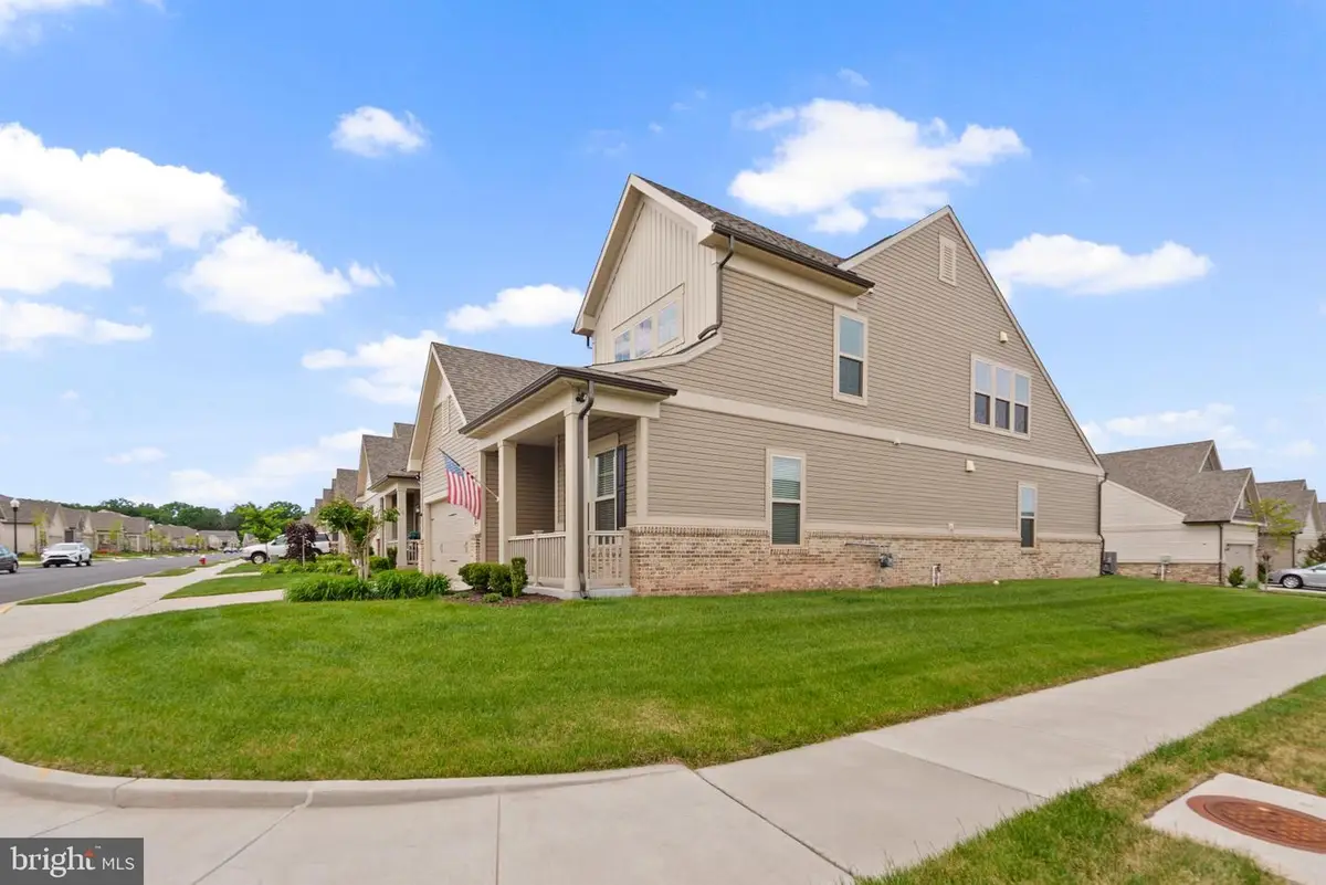 46408 Reddish Knob Dr, Sterling, VA 20164 - #1
