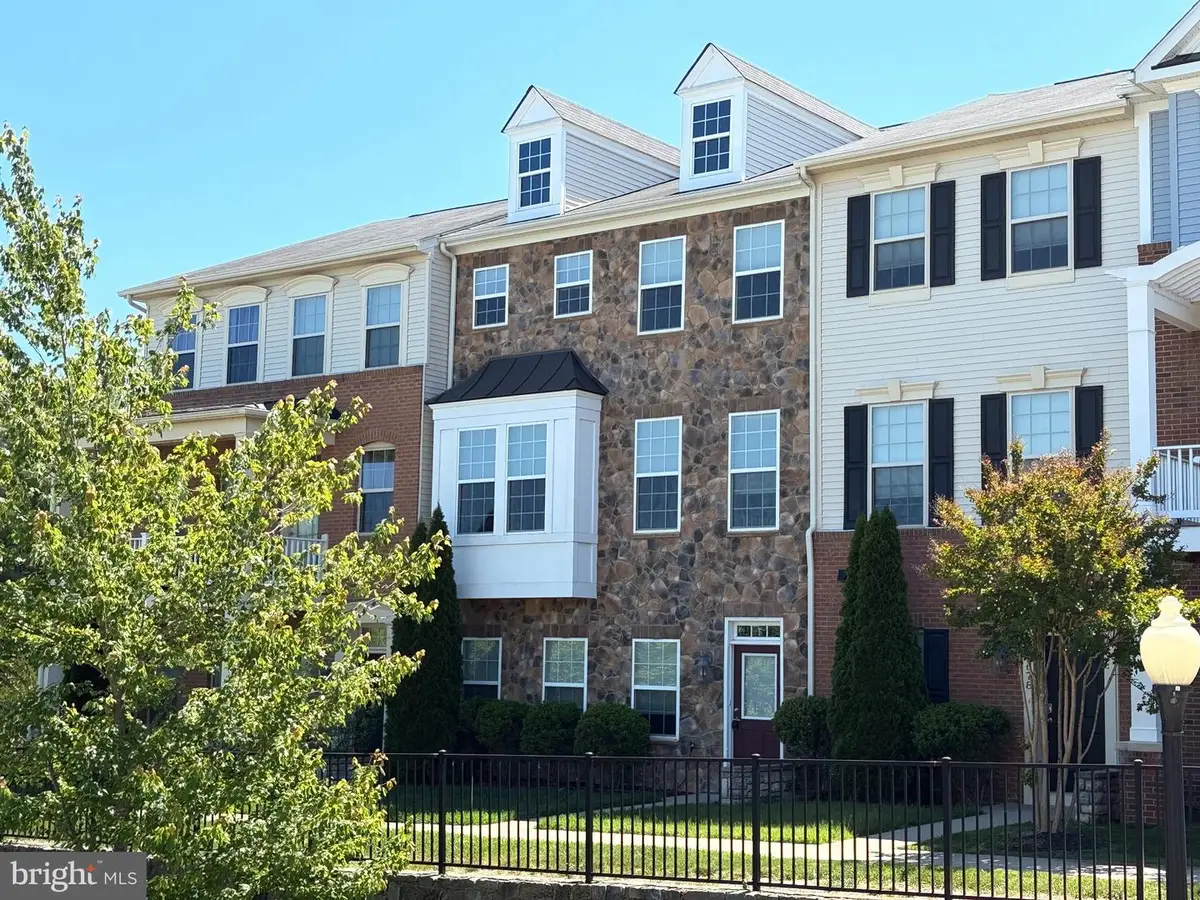 46680 Joubert Ter, Potomac Falls, VA 20165 - #1